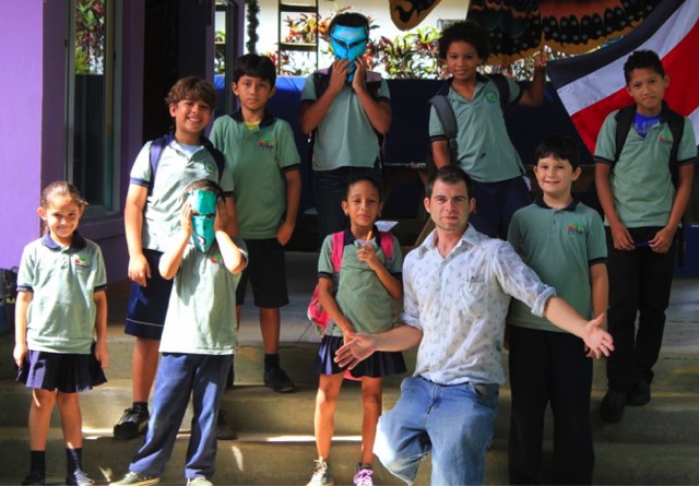 Volunteering at a local school in Puerto jimenez - happy volunteers and their kidsa