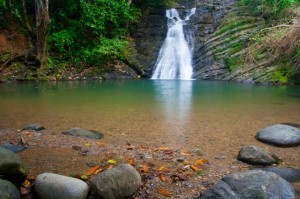 full-waterfall-near-dominical